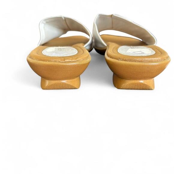 y2k 90's vintage Liz Claiborne White leather slide sandals size 8 - Picture 6 of 8